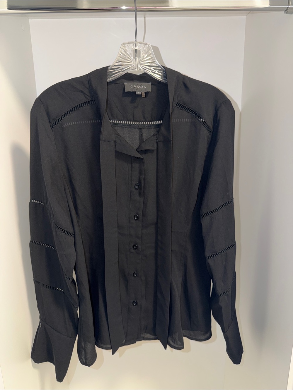 Gracia Black Button-Down Long Sleeve Shirt